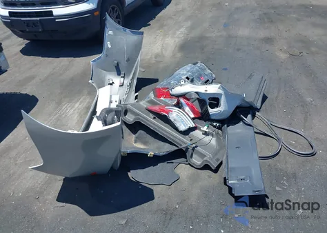 2013 Lexus Es 300H z USA, uszkodzony, nr VIN JTHBW1GG8D2022451